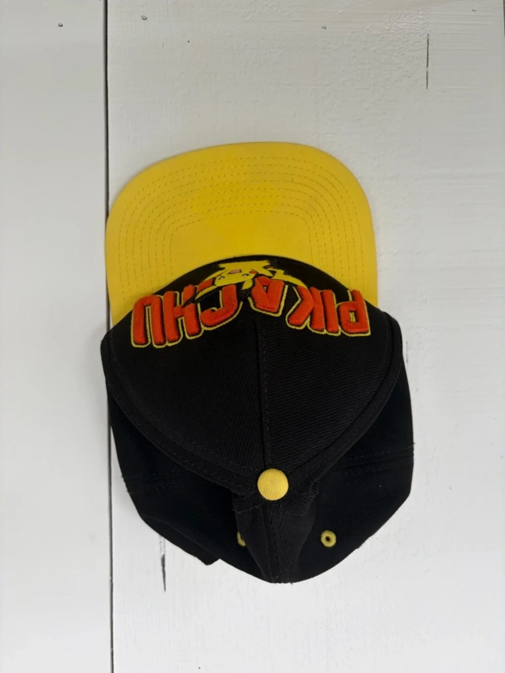 Pokémon Pikachu 2014 Men’s Snapback Hat - Black and Yellow One Size